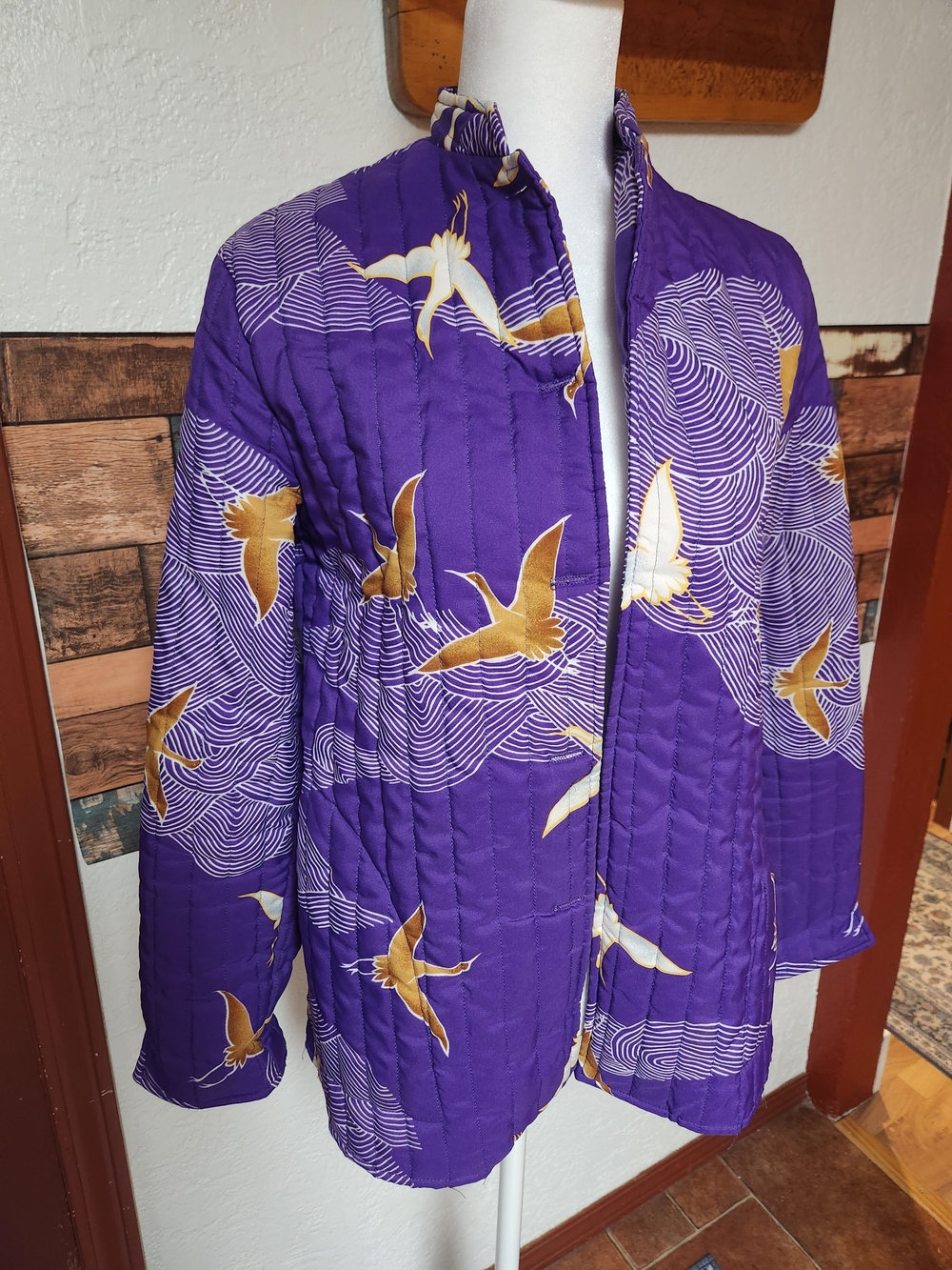 Vintage  RARE.Two Potato of Laguna Beach vertical-quilted mandarin collar jacket